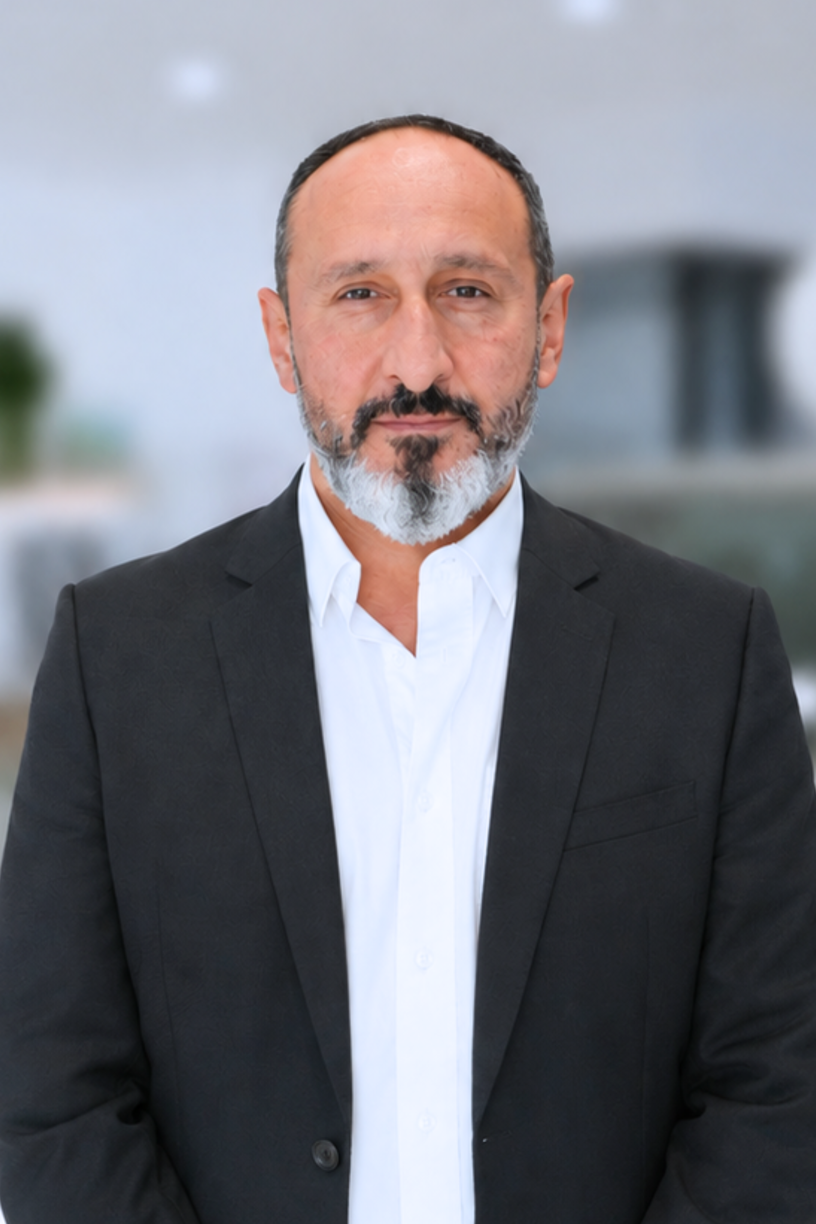 <br>Elvis Sayed